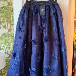 marielle stokkelaar Chloe Navy Blue Floral Appliqué A-Line Skirt